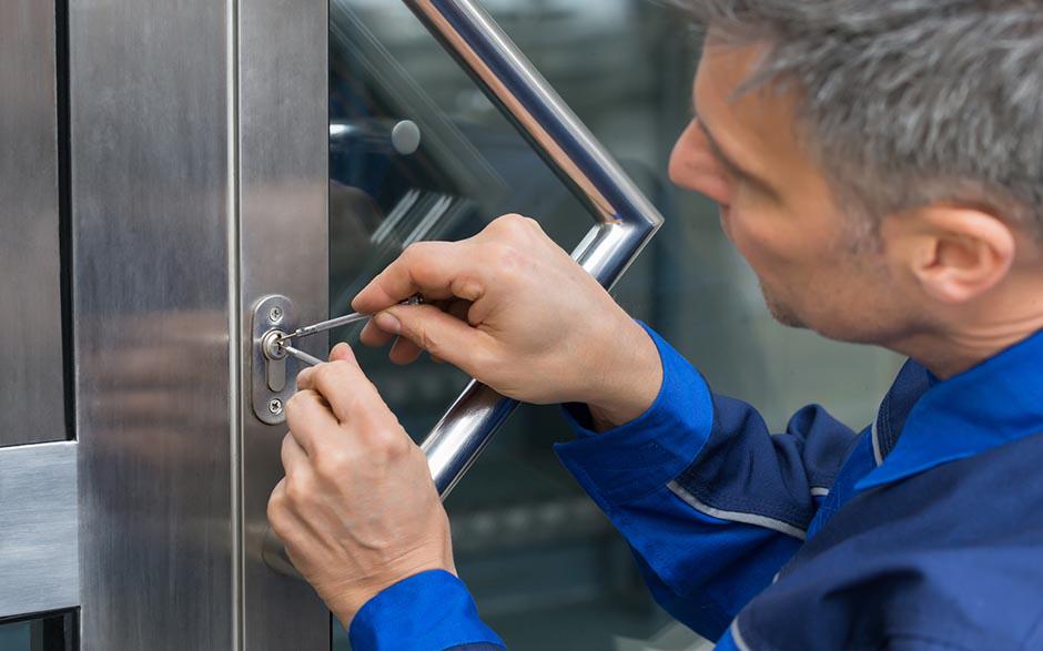 ouvrir une porte claquée Courbevoie